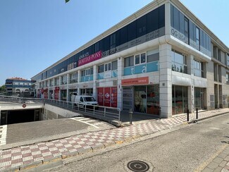 Plus de détails pour Bureau/Local commercial à louer