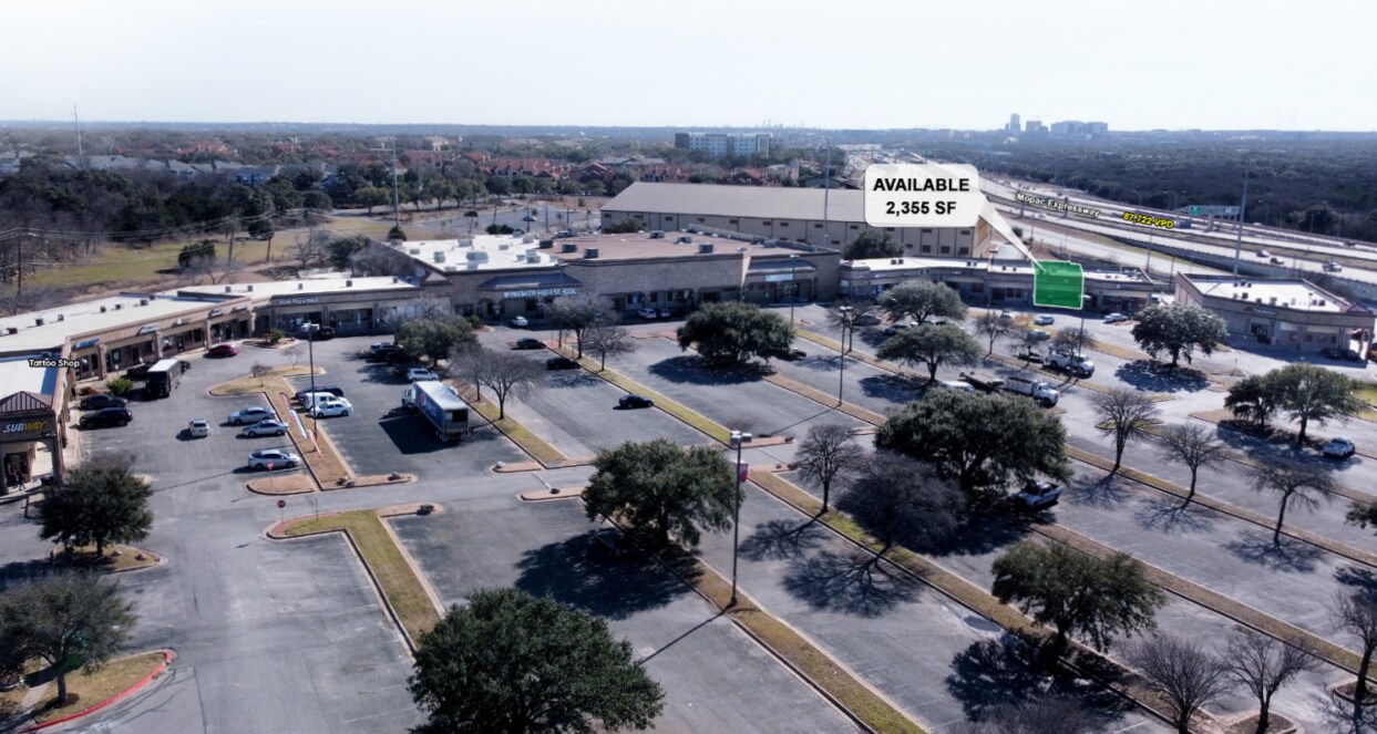 13717 Burnet Rd, Austin, TX à louer Photo principale– Image 1 sur 6