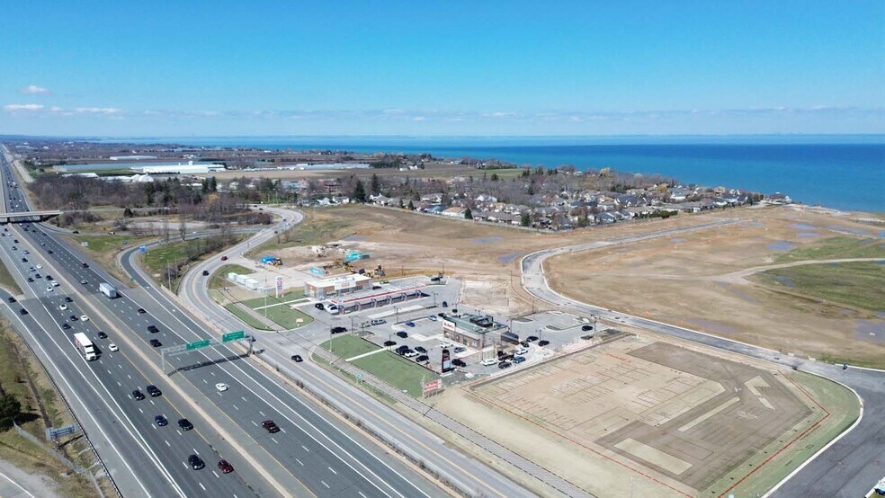 3221 N Service Rd, Vineland Statio, ON à louer - Photo de la construction – Image 2 sur 6