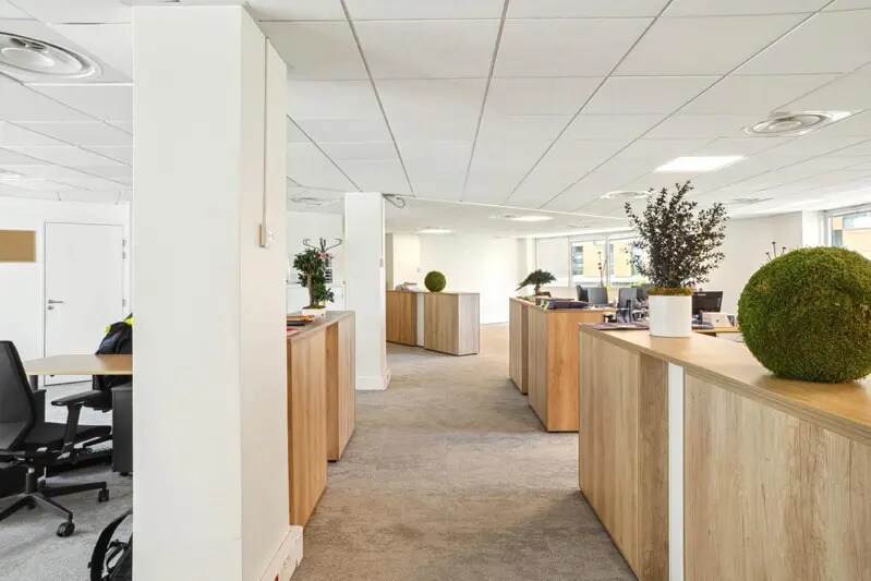 Bureau dans Issy-les-Moulineaux à louer - Photo intérieure – Image 3 sur 10