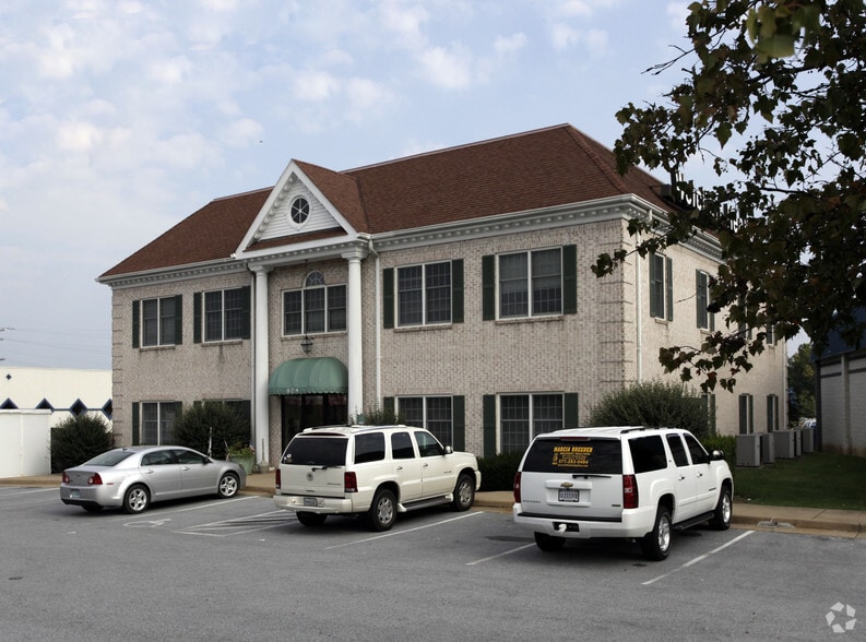 824 John Marshall Hwy, Front Royal, VA à louer - Photo principale – Image 1 sur 16