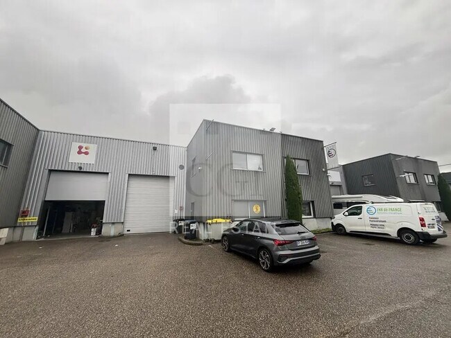 Plus de détails pour Bureau, Local d'activités à louer