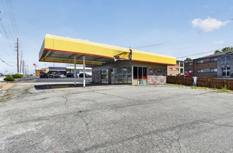 8570 Watson Rd, Saint Louis, MO à louer Photo intérieure– Image 2 sur 2
