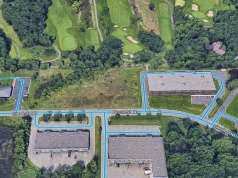 13928 Lincoln NE st, Ham Lake, MN à louer - Photo de l’immeuble – Image 2 sur 2