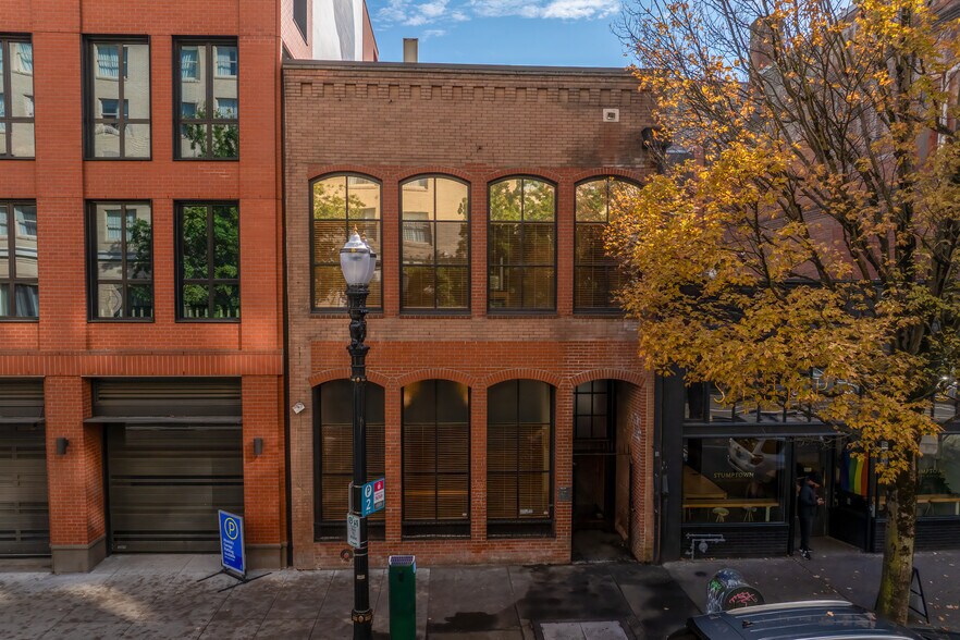 122 SW 3rd Ave, Portland, OR à vendre - Photo de l’immeuble – Image 1 sur 16