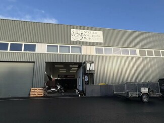 Plus de détails pour Local d'activités à louer