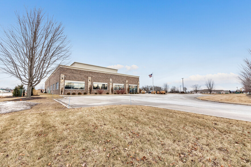 3450 Packerland Dr, De Pere, WI à louer - Photo de l’immeuble – Image 3 sur 18