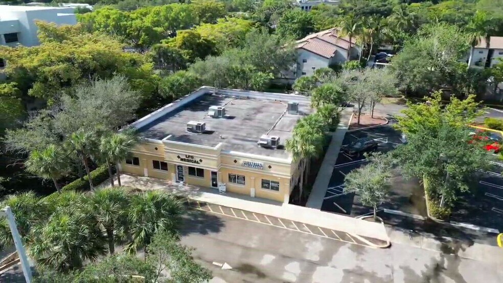 10000 W Sample Rd, Coral Springs, FL à vendre - Vidéo sur l’annonce professionnelle – Image 2 sur 11