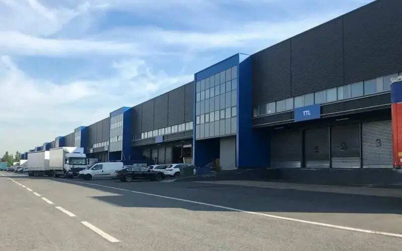 Industriel/Logistique dans Aulnay-sous-Bois à louer - Photo de l’immeuble – Image 1 sur 2