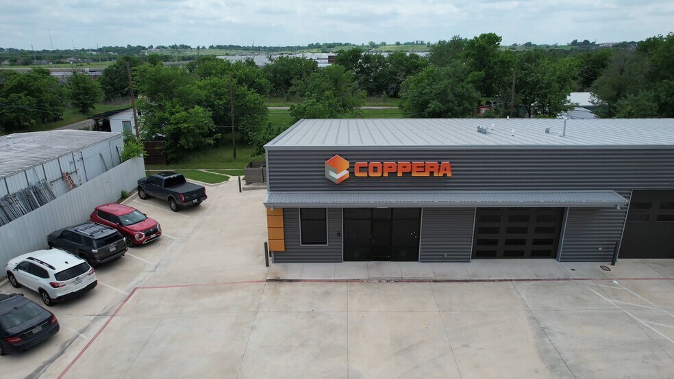 1009 W 2nd St, Taylor, TX à vendre - Vidéo sur l’annonce professionnelle – Image 2 sur 39