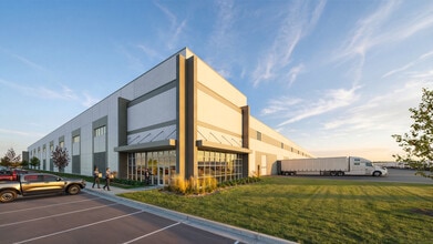 9501 NE Parvin Rd, Kansas City, MO à louer Photo intérieure– Image 1 sur 3