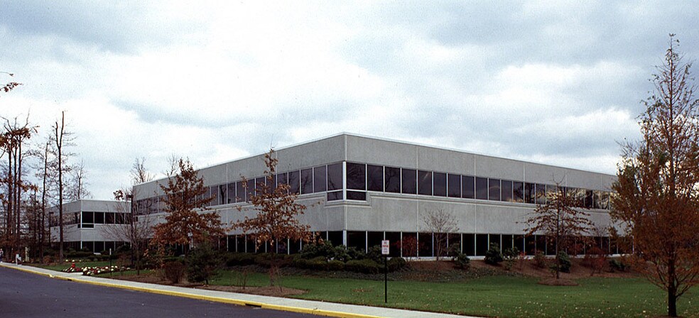 15000 Midlantic Dr, Mount Laurel, NJ à louer - Photo principale – Image 1 sur 4