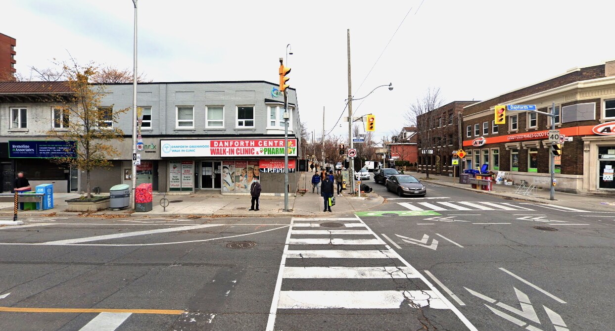 1188 Danforth Ave, Toronto, ON à vendre Photo principale– Image 1 sur 2