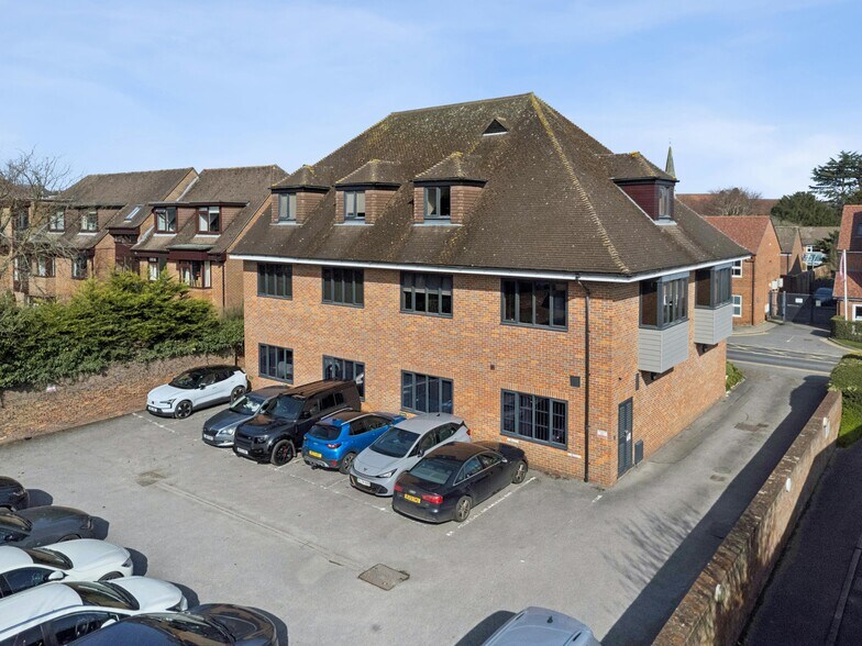 49-51 Dean St, Marlow à louer - Photo de l’immeuble – Image 2 sur 6