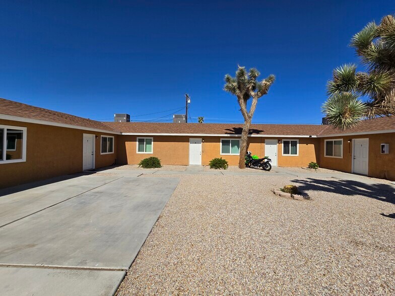 Twentynine Palms Portfolio portefeuille de 2 biens à vendre sur LoopNet.fr - Photo de l’immeuble – Image 2 sur 30