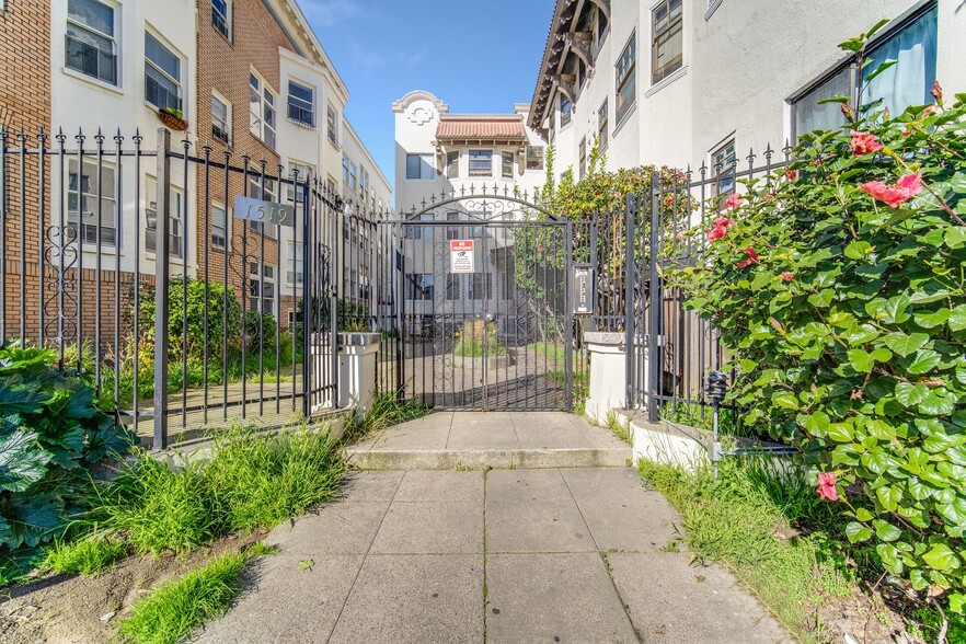 1519 Alice St, Oakland, CA à vendre - Photo de l’immeuble – Image 3 sur 17