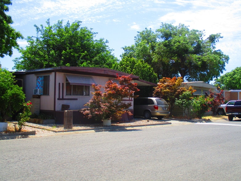 2864 Jefferson Ave, Yuba City, CA à vendre - Autre – Image 1 sur 7