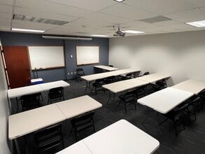 160 Technology Dr, Canonsburg, PA à louer Photo intérieure– Image 1 sur 24