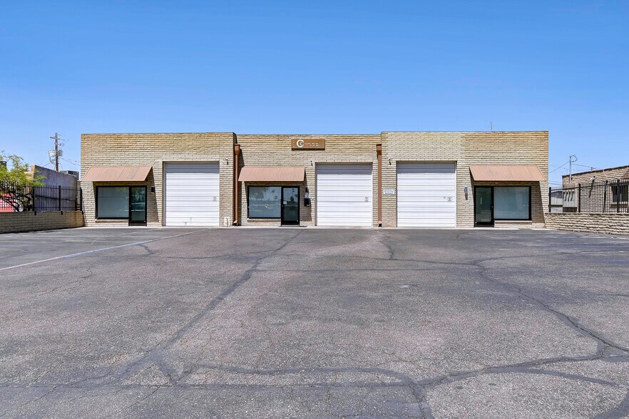 2928 N 30th St, Phoenix, AZ à louer - Photo de l’immeuble – Image 1 sur 12