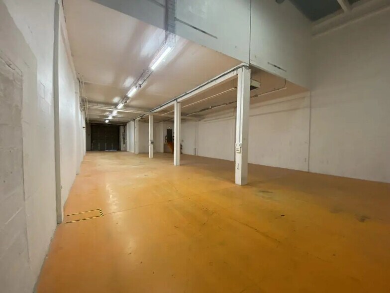 Bureau dans Gennevilliers à louer - Photo de l’immeuble – Image 1 sur 7