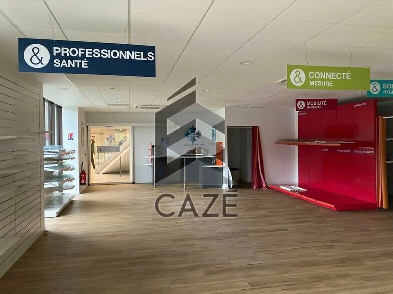 Local commercial dans Mées à louer - Photo de l’immeuble – Image 1 sur 8
