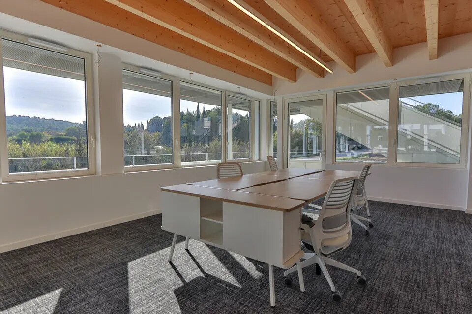 Bureau dans Aix-en-Provence à louer Photo intérieure– Image 1 sur 23