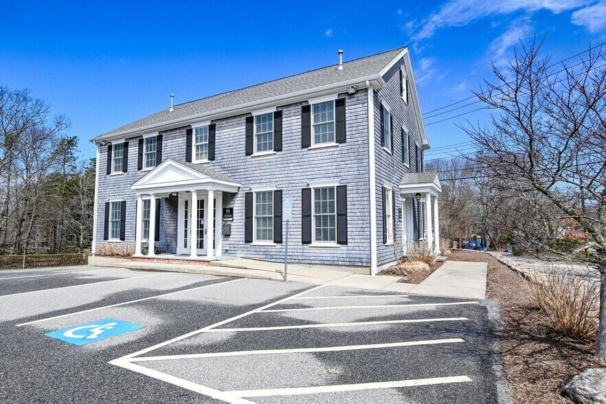 10 County Rd, North Falmouth, MA à louer - Photo principale – Image 1 sur 1