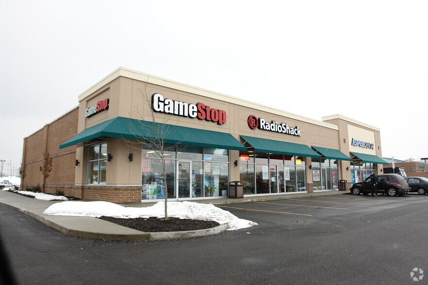 1031-1049 N Hermitage Rd, Hermitage, PA à vendre - Photo de l’immeuble – Image 2 sur 5