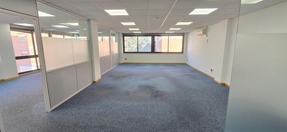 Bureau dans Sant Cugat del Vallès, Barcelona à vendre - Photo principale – Image 1 sur 5