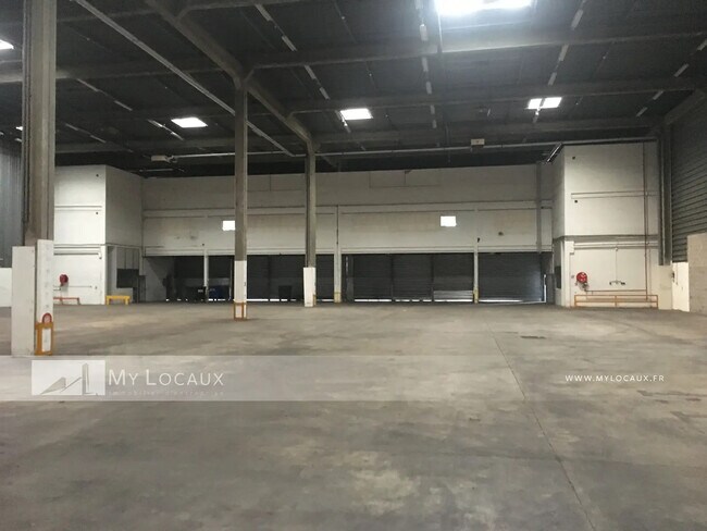 Plus de détails pour Industriel/Logistique à louer