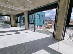 411-415 Wick Ln, Londres à louer Photo de l’immeuble– Image 1 sur 15