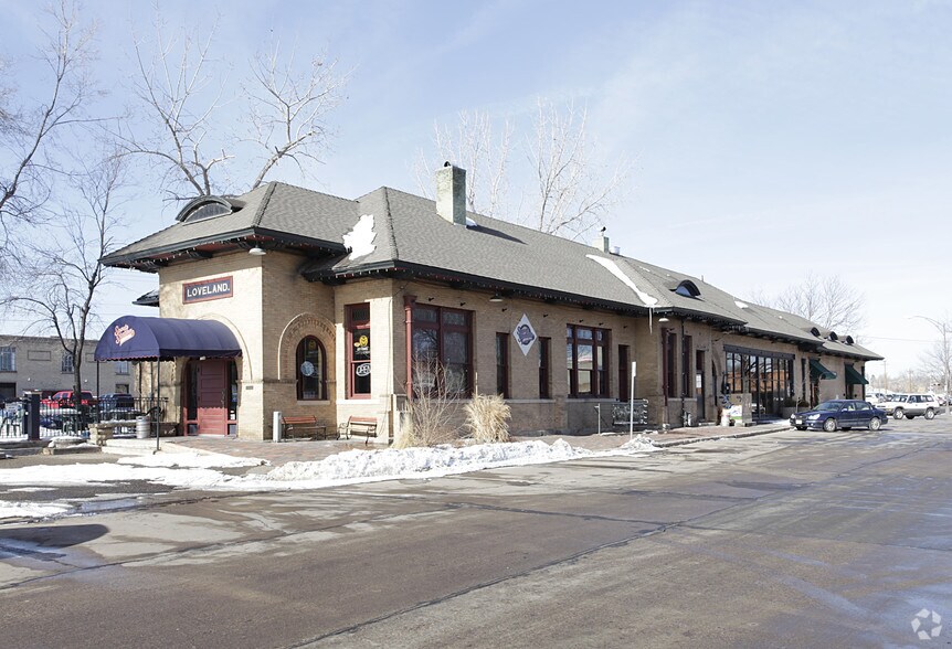409-427 N Railroad Ave, Loveland, CO à louer - Photo principale – Image 1 sur 5