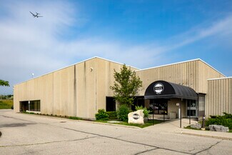 Plus de détails pour 65 Skyway Ave, Toronto, ON - Local commercial, Industriel/Logistique à louer