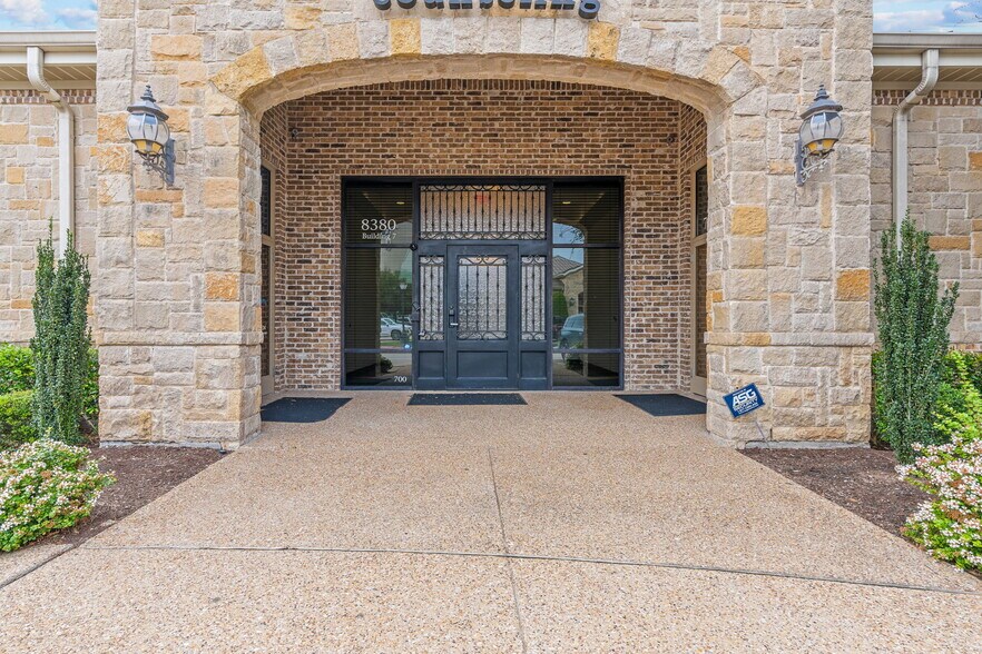 8380 Warren Pky, Frisco, TX à louer - Photo de l’immeuble – Image 3 sur 31