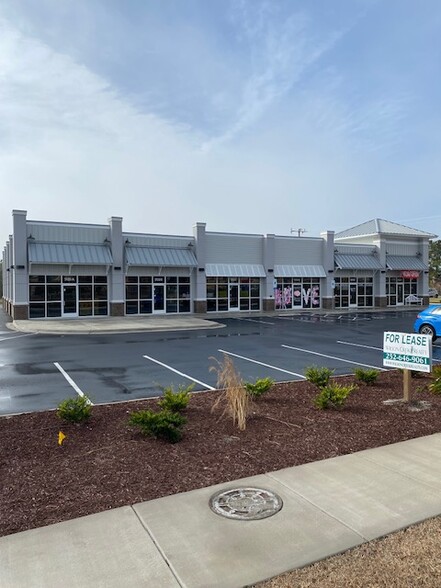 5133 Hwy 70 W 5133 Hwy 70 W, Morehead City, NC à louer - Photo principale – Image 1 sur 1