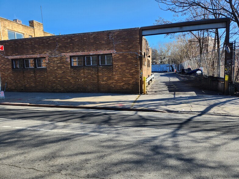 1882-1912 Atlantic Ave, Brooklyn, NY à louer - Photo de l’immeuble – Image 3 sur 10