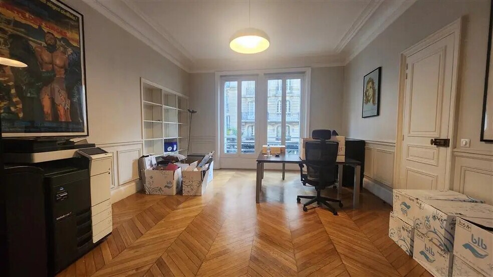 Bureau dans Paris à louer - Photo de l’immeuble – Image 3 sur 8