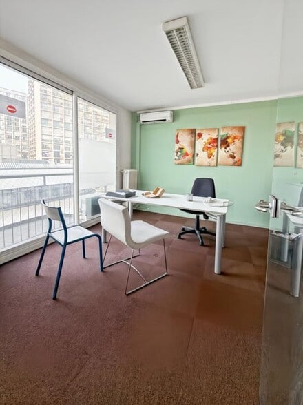 Rue Des Fabres, Marseille 1er à vendre - Photo de l’immeuble – Image 1 sur 11