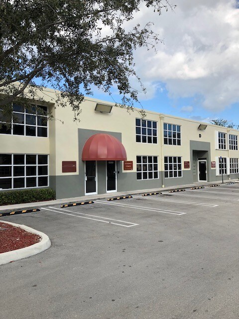 12942-12972 SW 133rd Ct, Miami, FL à louer Autre– Image 1 sur 3