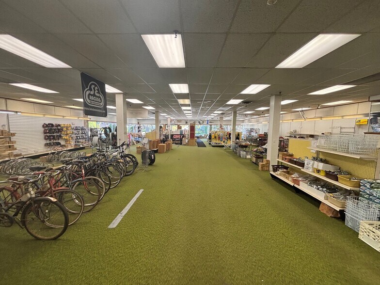 2 Main St, Manchester, CT à vendre - Photo de l’immeuble – Image 3 sur 18