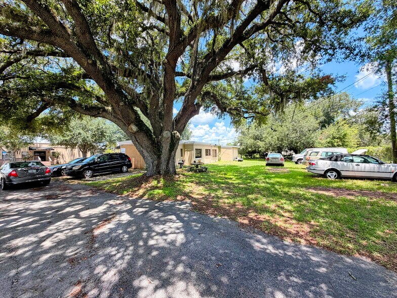 2290 E Us-92, Plant City, FL à vendre - Photo de l’immeuble – Image 3 sur 12