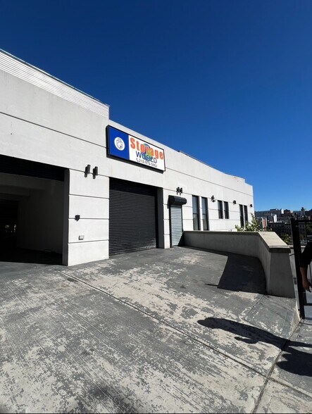 305 E 182nd St, Bronx, NY à vendre - Photo de l’immeuble – Image 2 sur 15