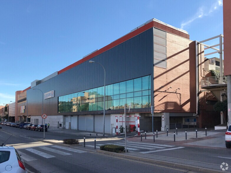 Avenida de España, 17, Alcobendas, Madrid à louer - Photo de l’immeuble – Image 2 sur 3