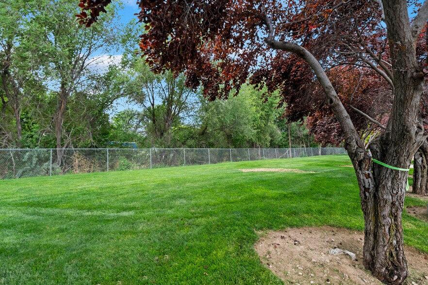 2225 Lexis Ln, Nampa, ID à vendre - Photo de l’immeuble – Image 2 sur 4