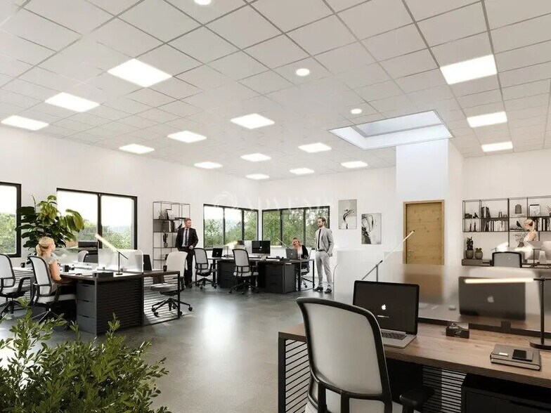 Local d'activités dans Buc à vendre - Photo de l’immeuble – Image 3 sur 4