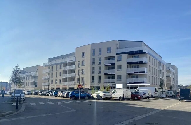 Plus de détails pour Local commercial à louer