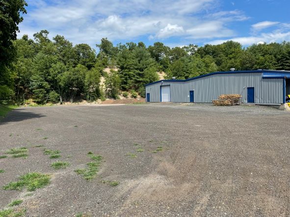 104 N Main St, Beacon Falls, CT à louer - Photo de l’immeuble – Image 2 sur 3