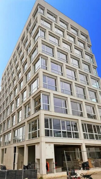 Bureau dans Ivry-sur-Seine à louer - Photo de l’immeuble – Image 1 sur 8