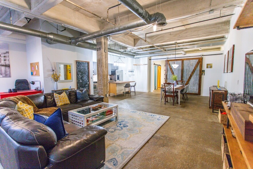 659 Auburn Ave, Atlanta, GA à vendre - Photo intérieure – Image 3 sur 35