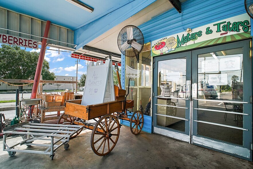 454 N Park Ave, Apopka, FL à vendre - Photo de l’immeuble – Image 3 sur 17